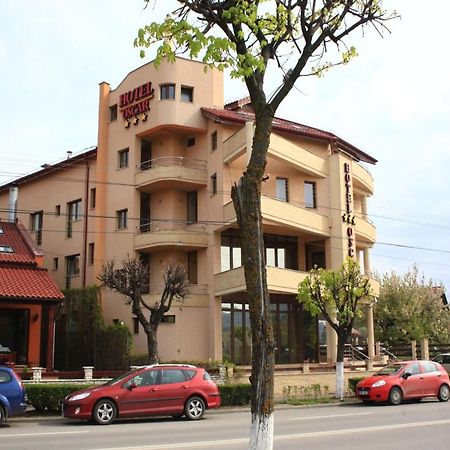 Hôtel Oscar à Cluj-Napoca Extérieur photo
