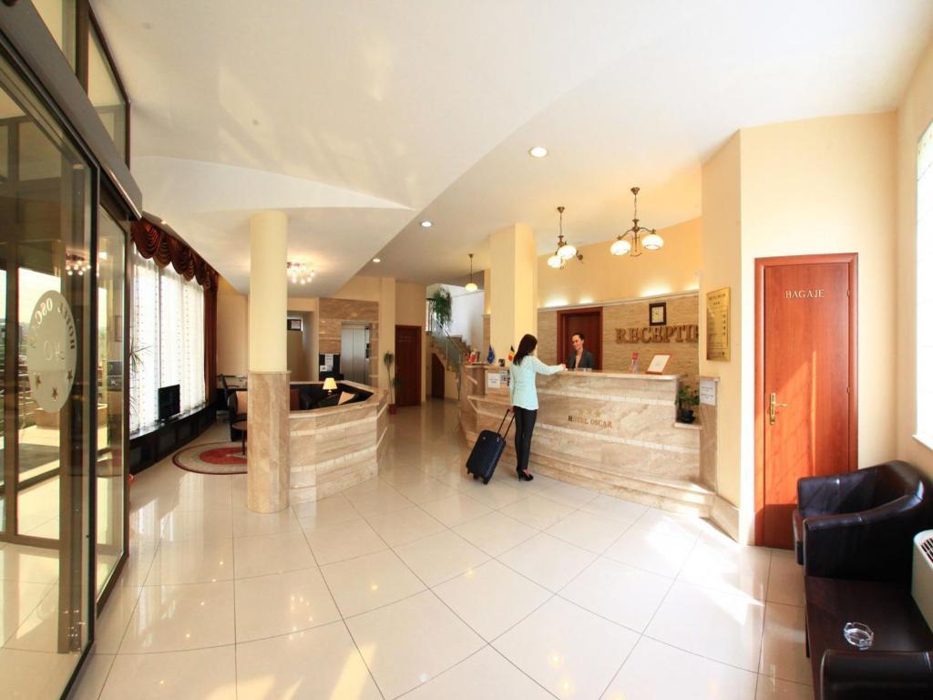 Hôtel Oscar à Cluj-Napoca Extérieur photo